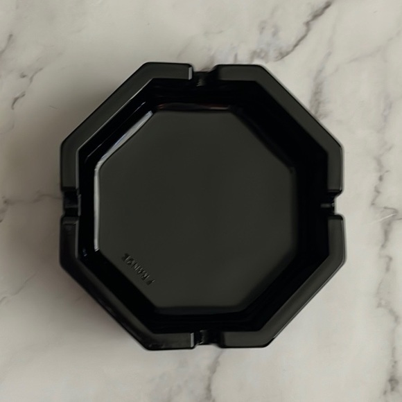 Vintage Arcoroc black Octime ashtray - Picture 3 of 3